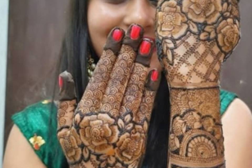 Beautiful bridal mehendi