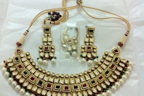 Ratnasharda Jewellers