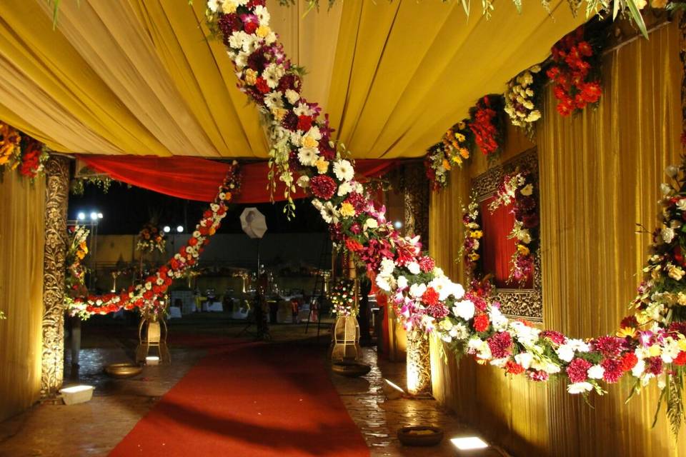 Entrance decor