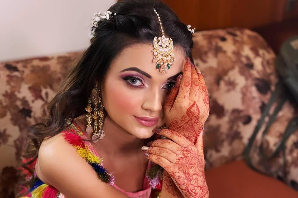 Priyaaglamartistry_1661594973_2913992301357637983_9885905653