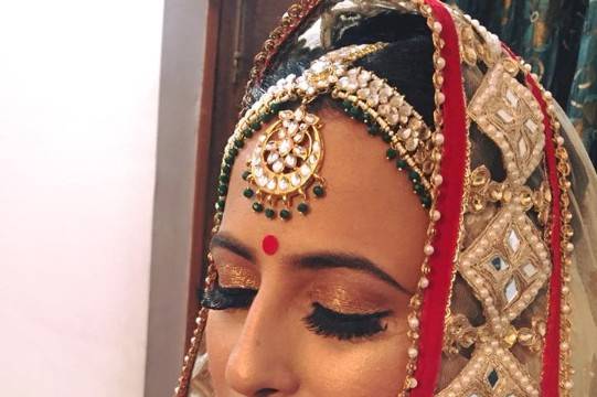 Bridal makeup