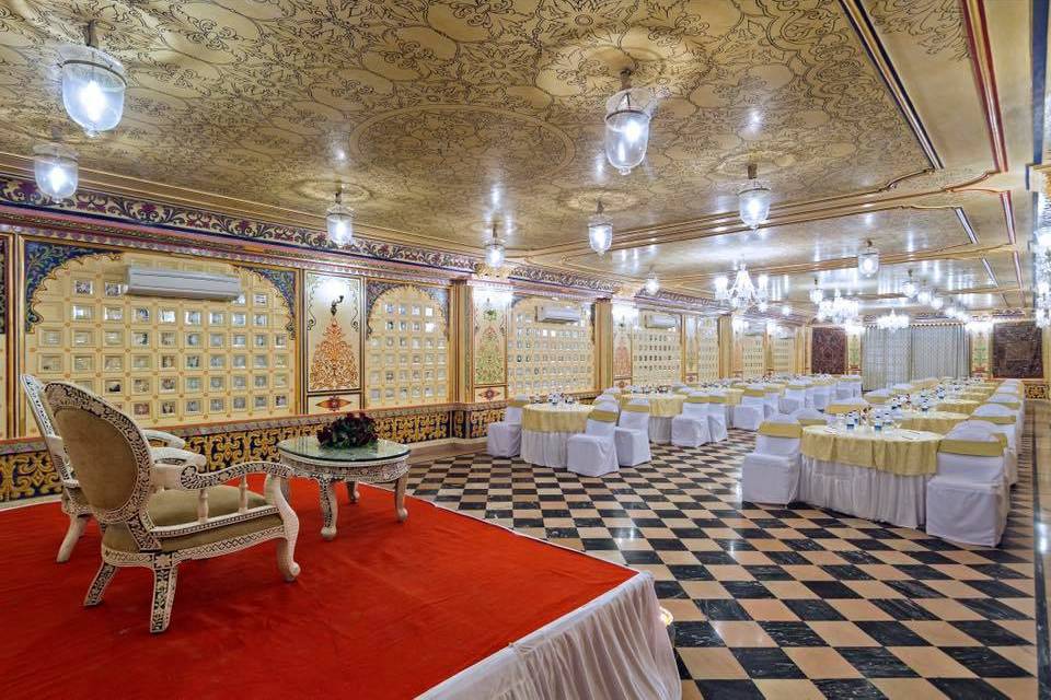 Banquet hall