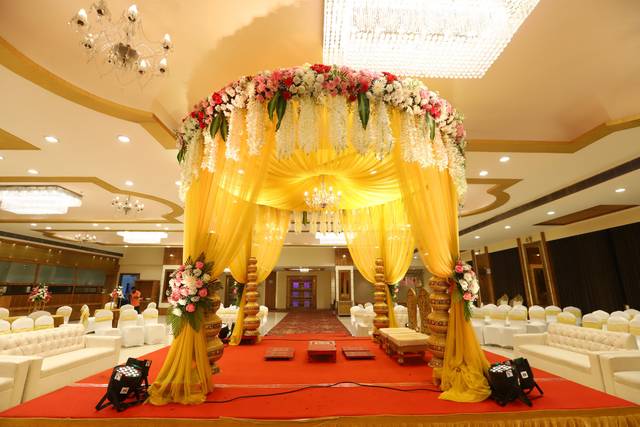 Round vidhi mandap