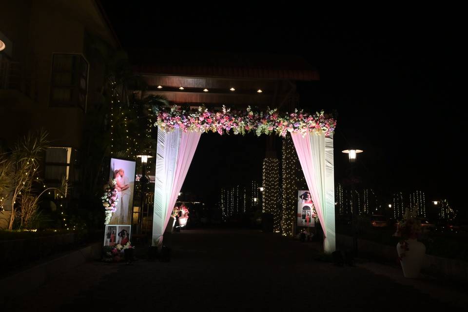 Entry Gate