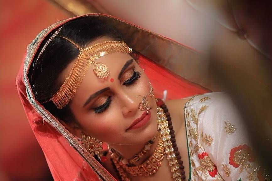 Bridal makeup