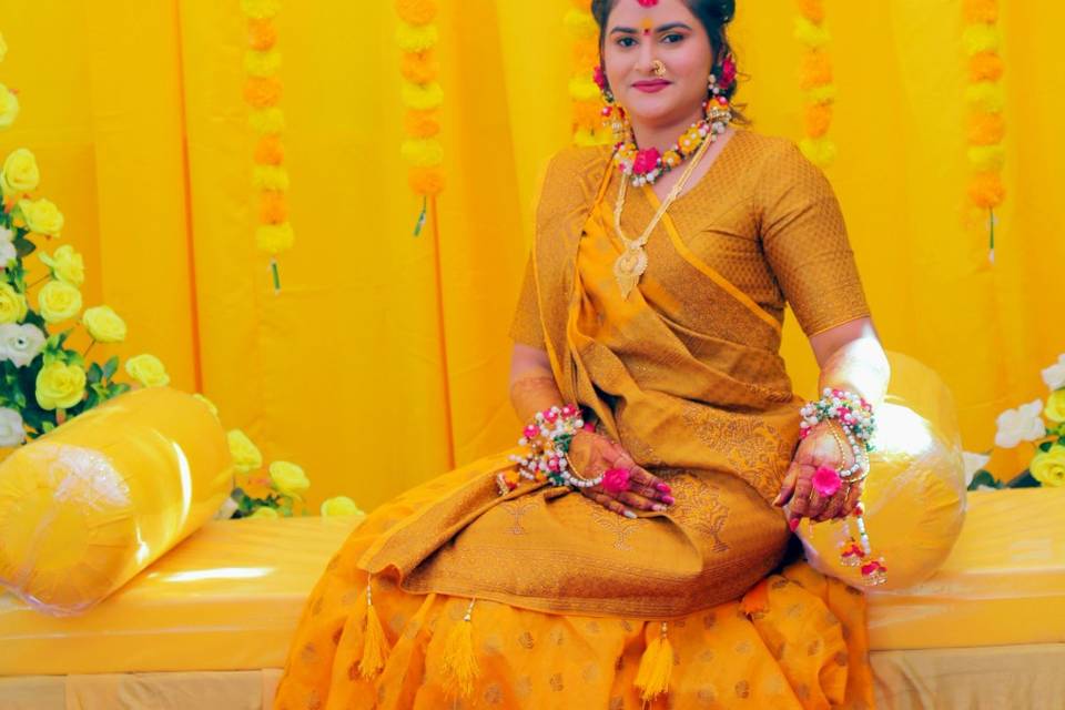 Haldi outfit