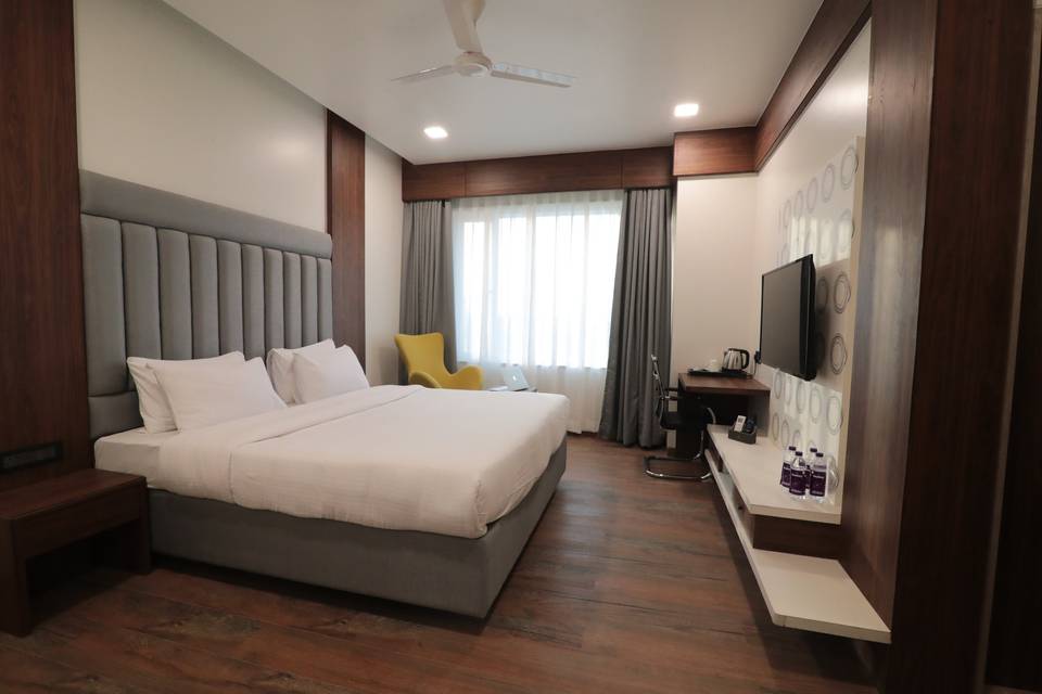 Premier Room