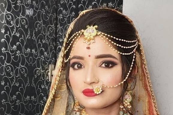 Bridal makeup