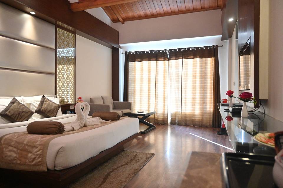 FAMILY SUITE