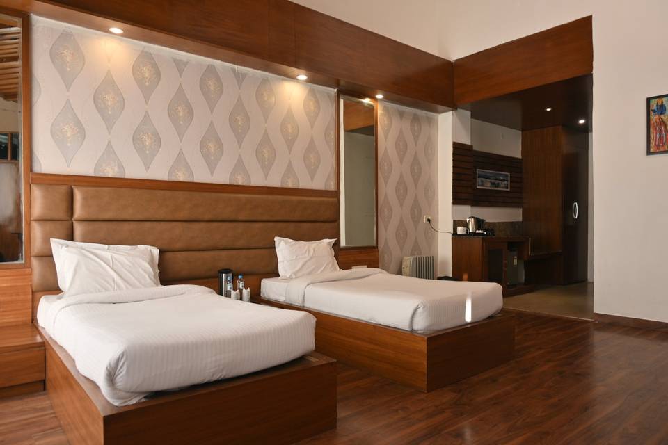 FAMILY SUITE