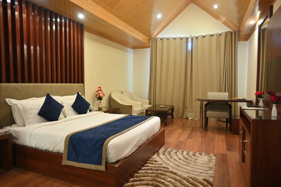 PREMIUM ROOM