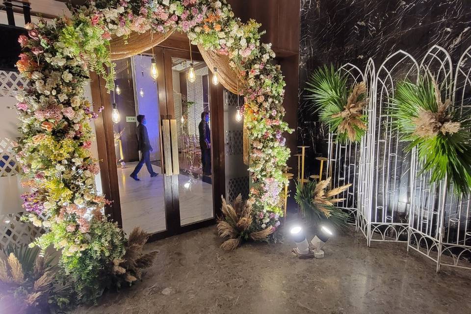 Entrance Decor