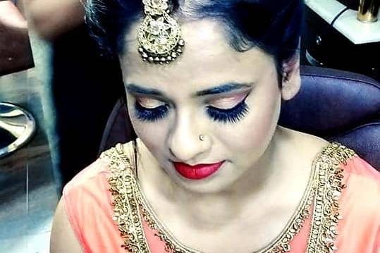 Party makeup