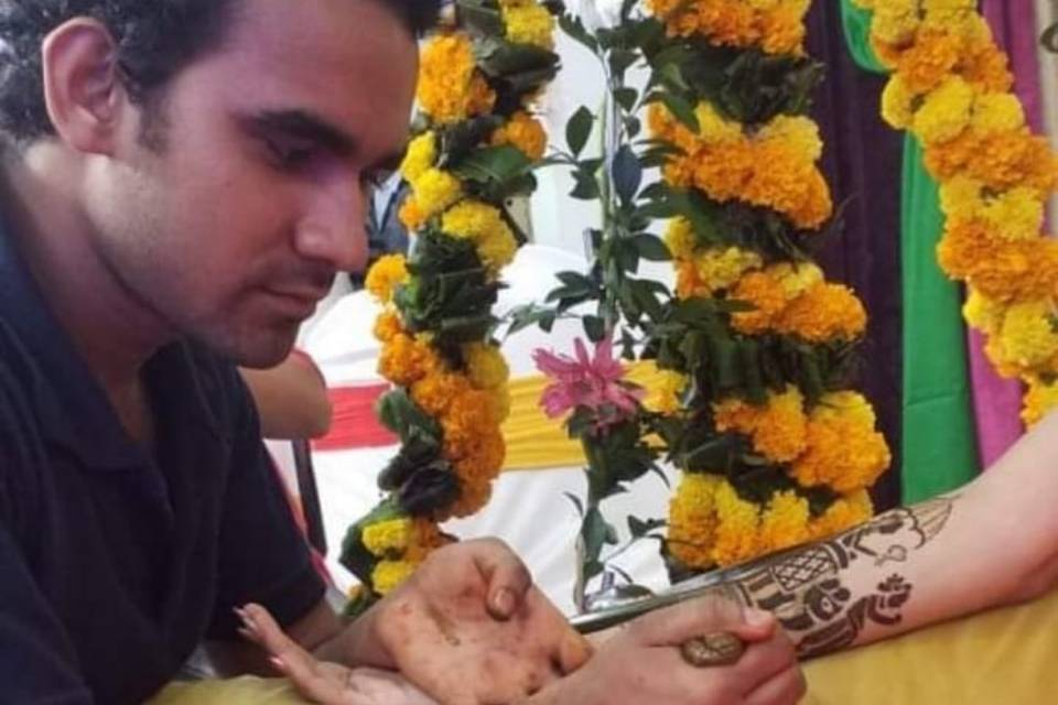 Neeraj Mehndi Artist