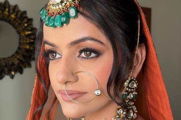 Himani Bhandula Makeup Artist