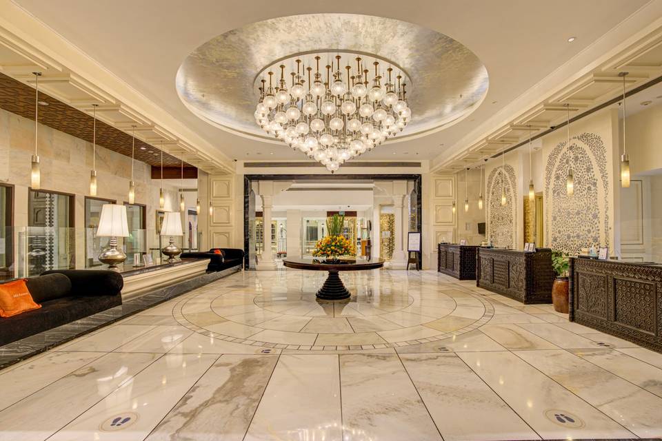 ITC Mughal - The Grand Lobby