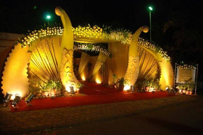 Entrance decor