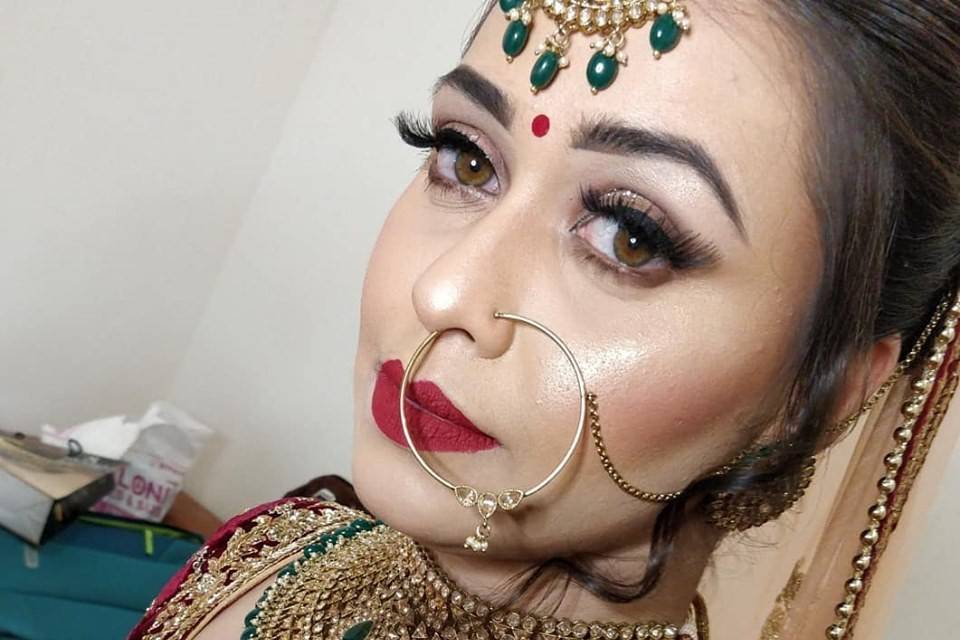 Makeover Studio By Maneet Singh