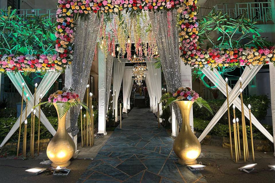 Entrance decor