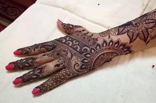 Anil and Sanjay Mehndi Art, Gurgaon