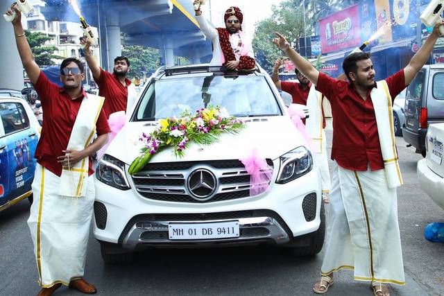 Groom entry