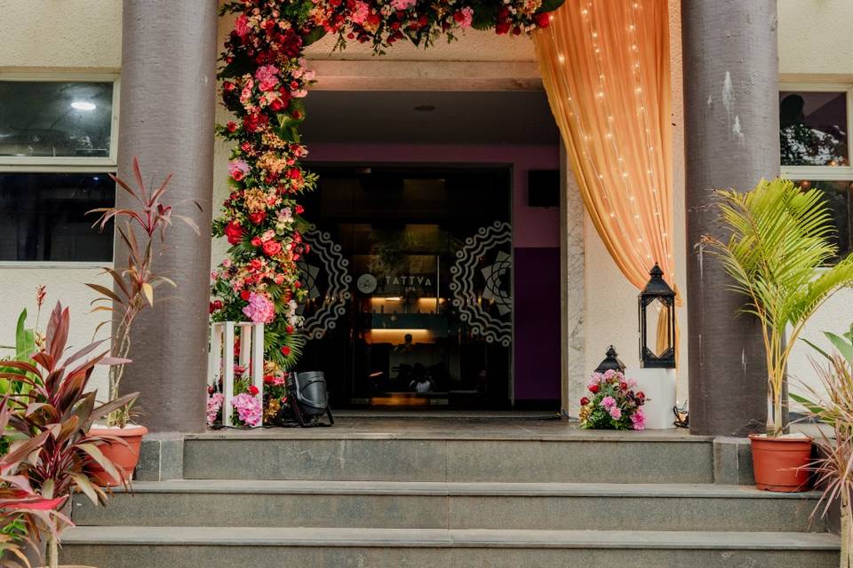 Entrance decor