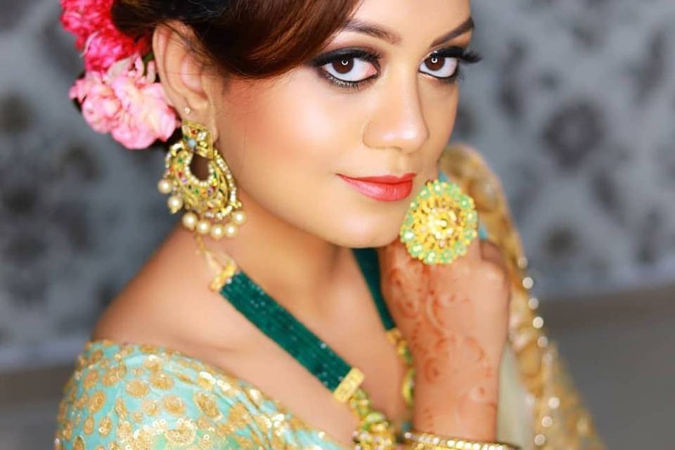 Makeup Artist Anju