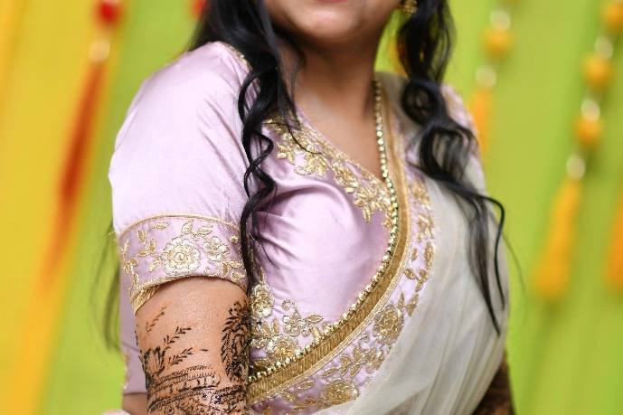 Mehendi bride