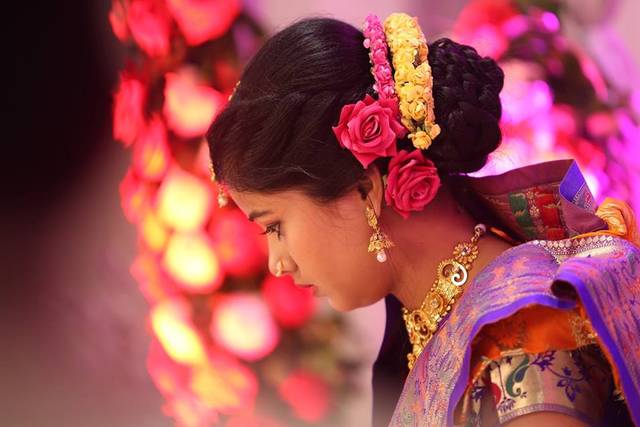 Tushar Patil Wedding And Pre Wedding Photographer