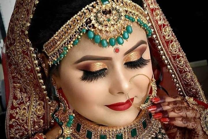 Lucknow Lakme Make-up Artist Shabbo