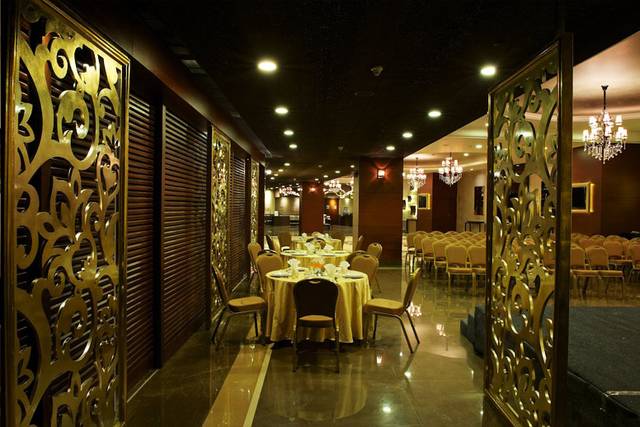 Banquet hall