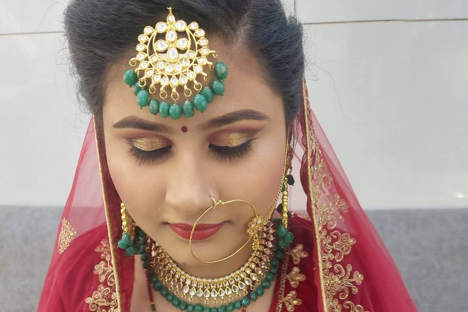 Bridal Makeup at venue