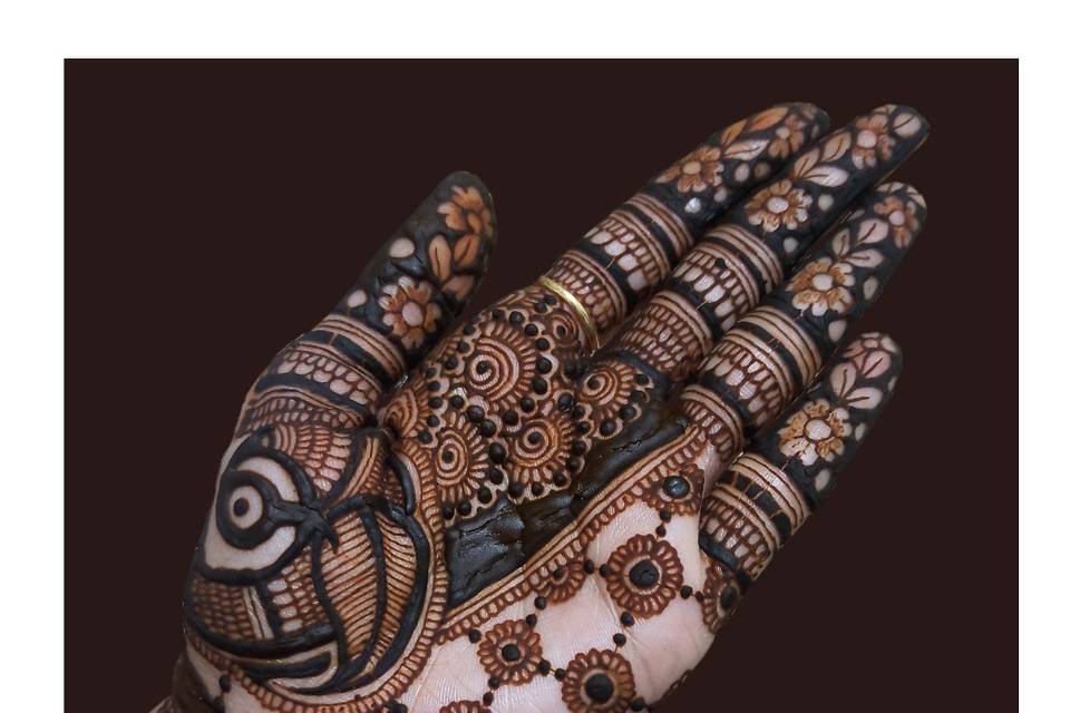 Heavy bridal mehandi design