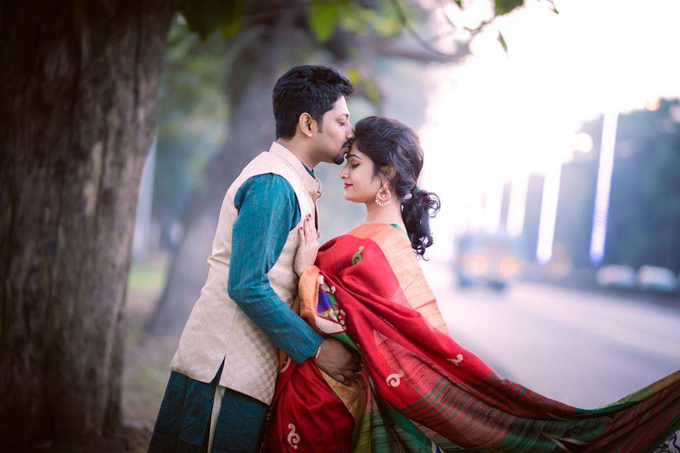 Candid Wedding Photography By Supriya Laha