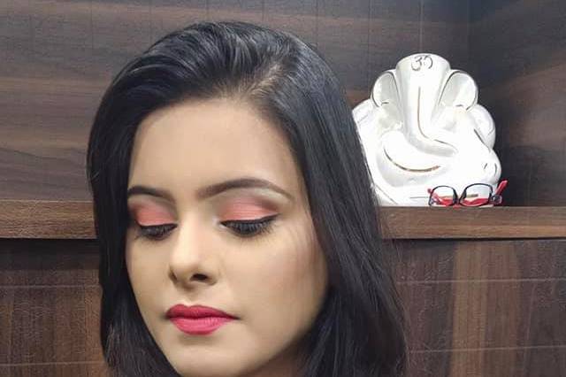 Aarkay Makeup Academy & Beauty Lounge