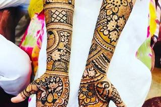 Ravi Mehandi Arts