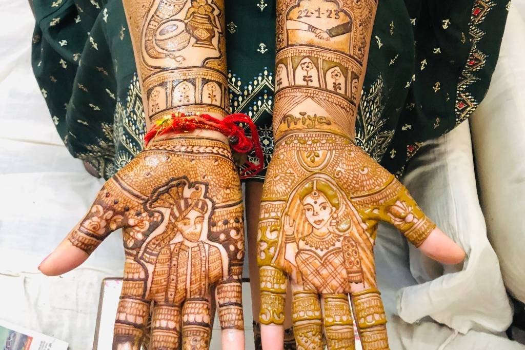 Best Mehndi Artist in Delhi | Price, Info, Reviews