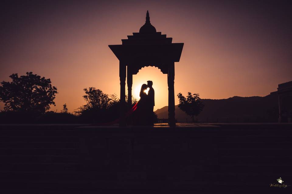 Wedding Gigs - Photographer: Với dịch vụ chụp hình cưới của chúng tôi, bạn sẽ có những bức ảnh tuyệt đẹp và đầy cảm xúc nhất về ngày trọng đại của mình tại Khu vực 11, Dwarka. Hãy thưởng thức những hình ảnh đầy ngọt ngào và đẹp nhất tại đây.