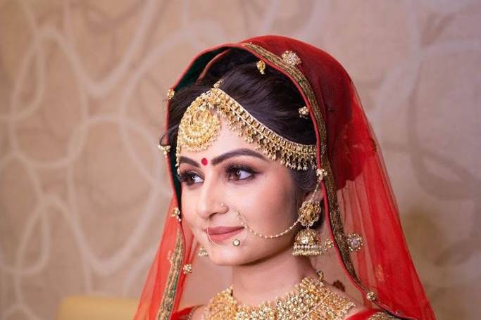 Bridal makeup