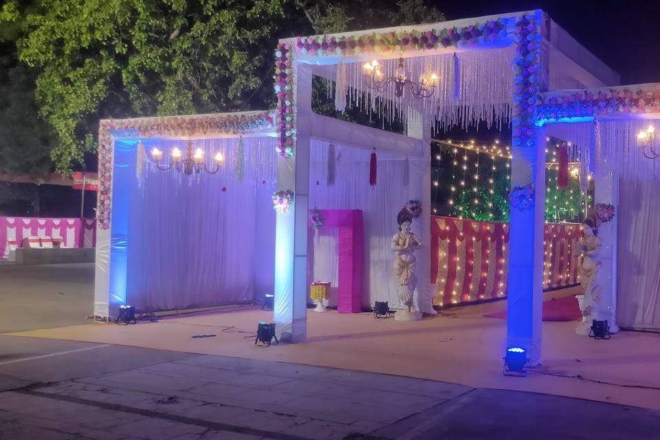 Entrance decor