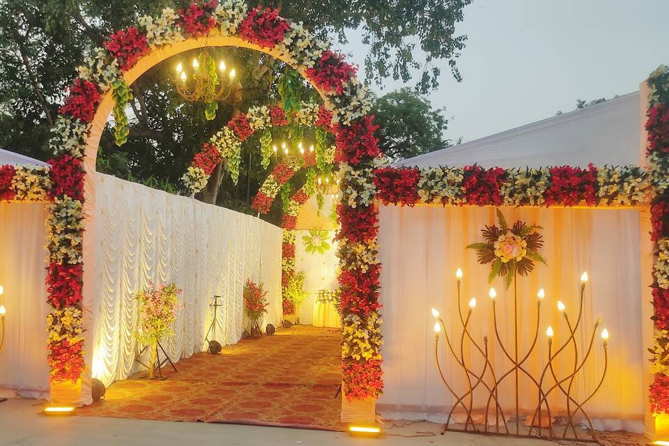 Entrance decor