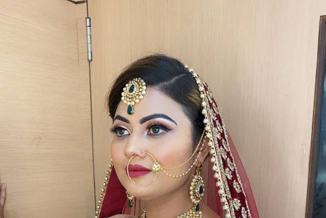 Look Amazing by Sheetal Shahi