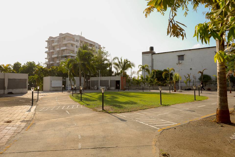 Lawn area