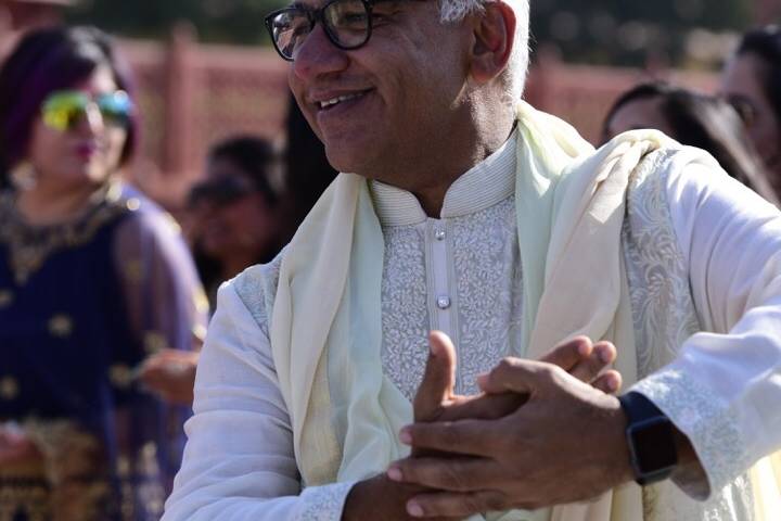 Mehendi dance