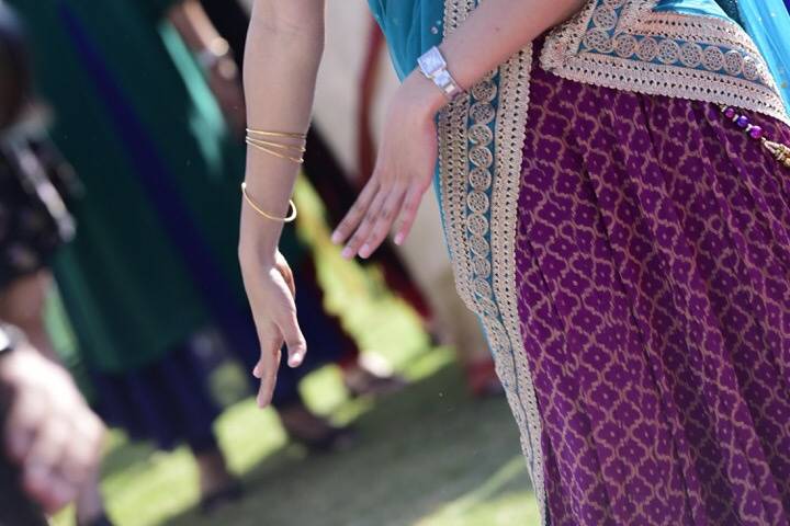 Mehendi dance