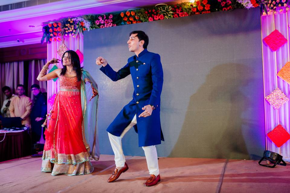 Groom and sister dance