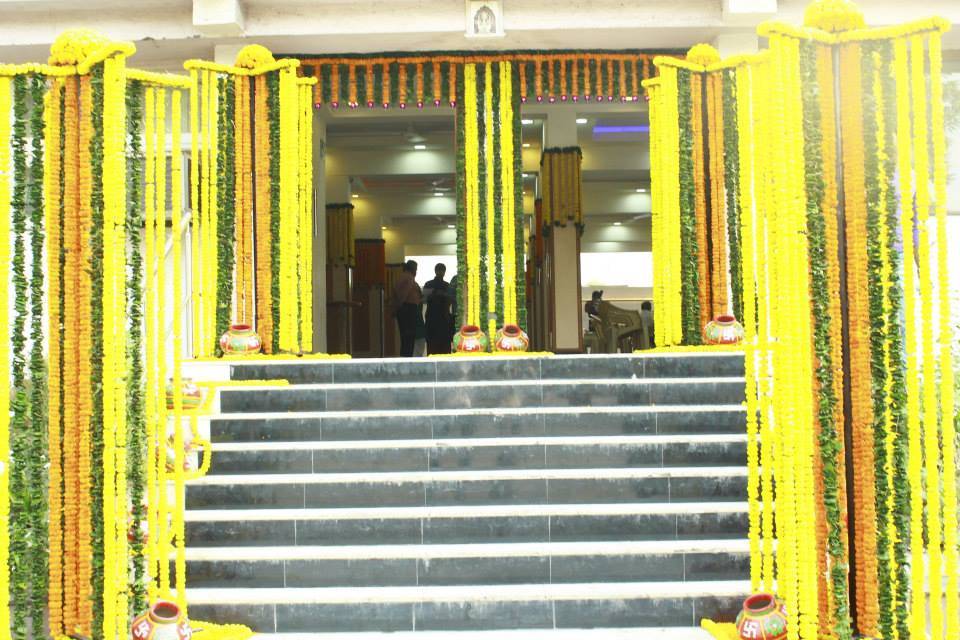 Entrance floral decor