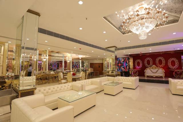 Banquet hall