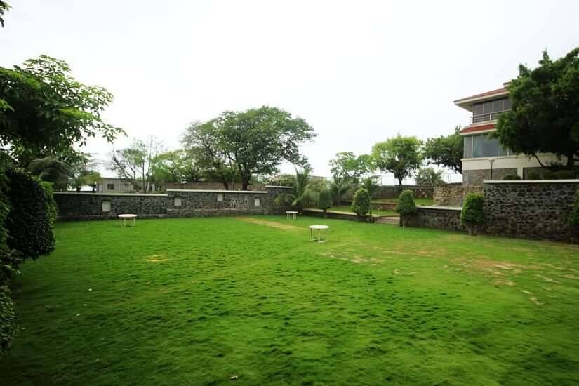 Lawn area