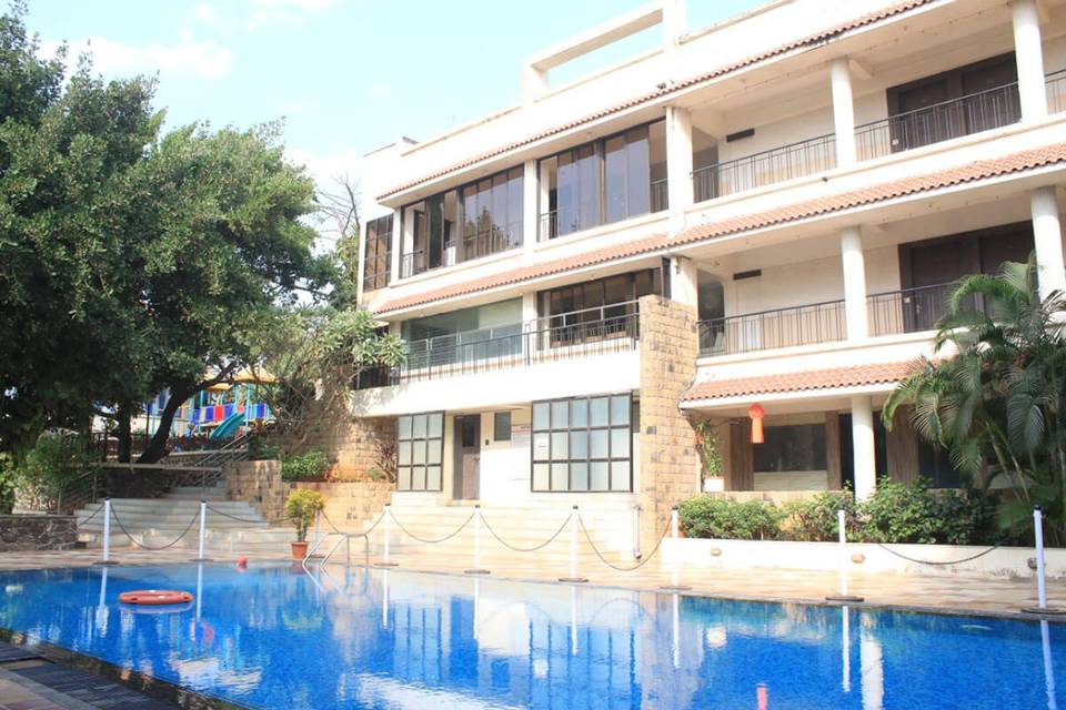 La Shimmer Resort